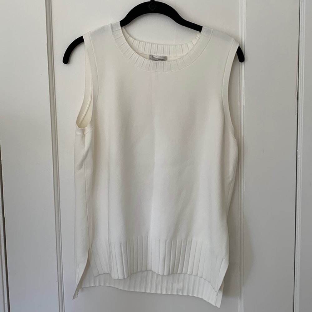 Sleeveless Halogen top